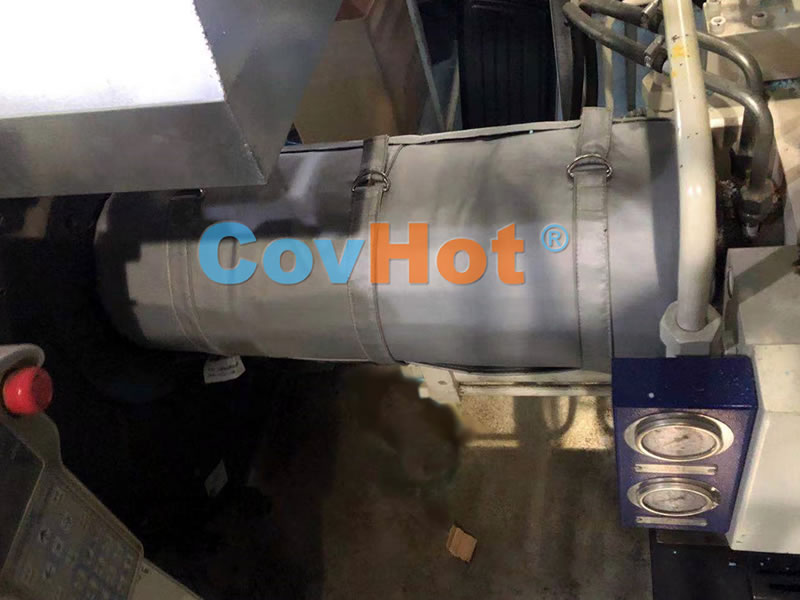 <a href=http://www.szyuhe.cn/e/tags/?tagname=%E6%B3%A8%E5%A1%91%E6%9C%BA%E4%BF%9D%E6%B8%A9 target=_blank class=infotextkey>注塑機(jī)保溫</a>,炮筒<a href=http://www.szyuhe.cn/e/tags/?tagname=%E4%BF%9D%E6%B8%A9%E5%A5%97 target=_blank class=infotextkey>保溫套</a>,方便檢修